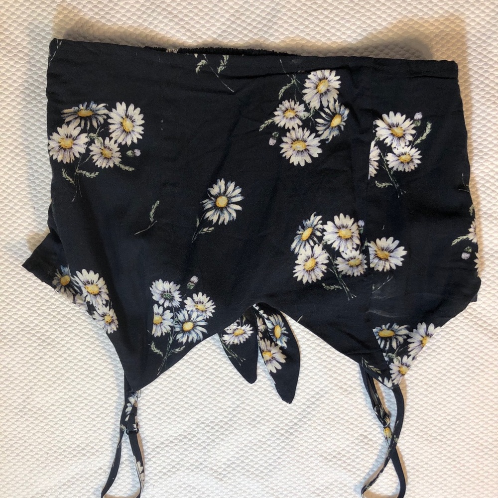 Navy floral crop top
